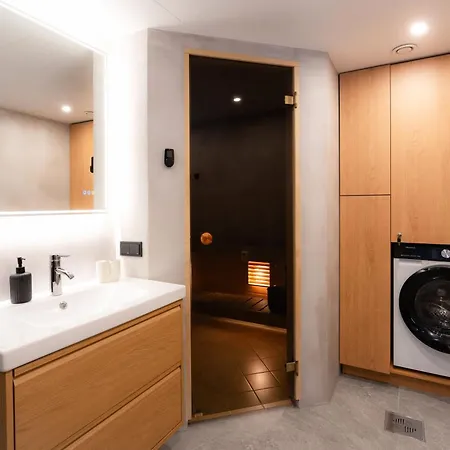Yacht Club 2Br Apartment Near Paernu Beach, Sauna, Free Parking Апартаменти