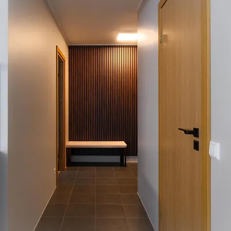 Апартаменти Yacht Club 2Br Apartment Near Paernu Beach, Sauna, Free Parking *