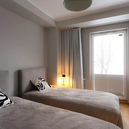 Yacht Club 2Br Apartment Near Paernu Beach, Sauna, Free Parking Апартаменти
