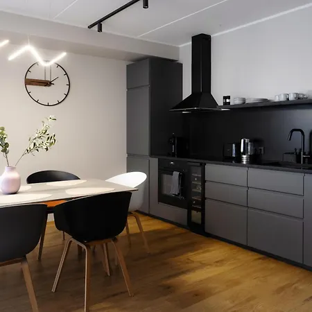 Yacht Club 2Br Apartment Near Paernu Beach, Sauna, Free Parking *
